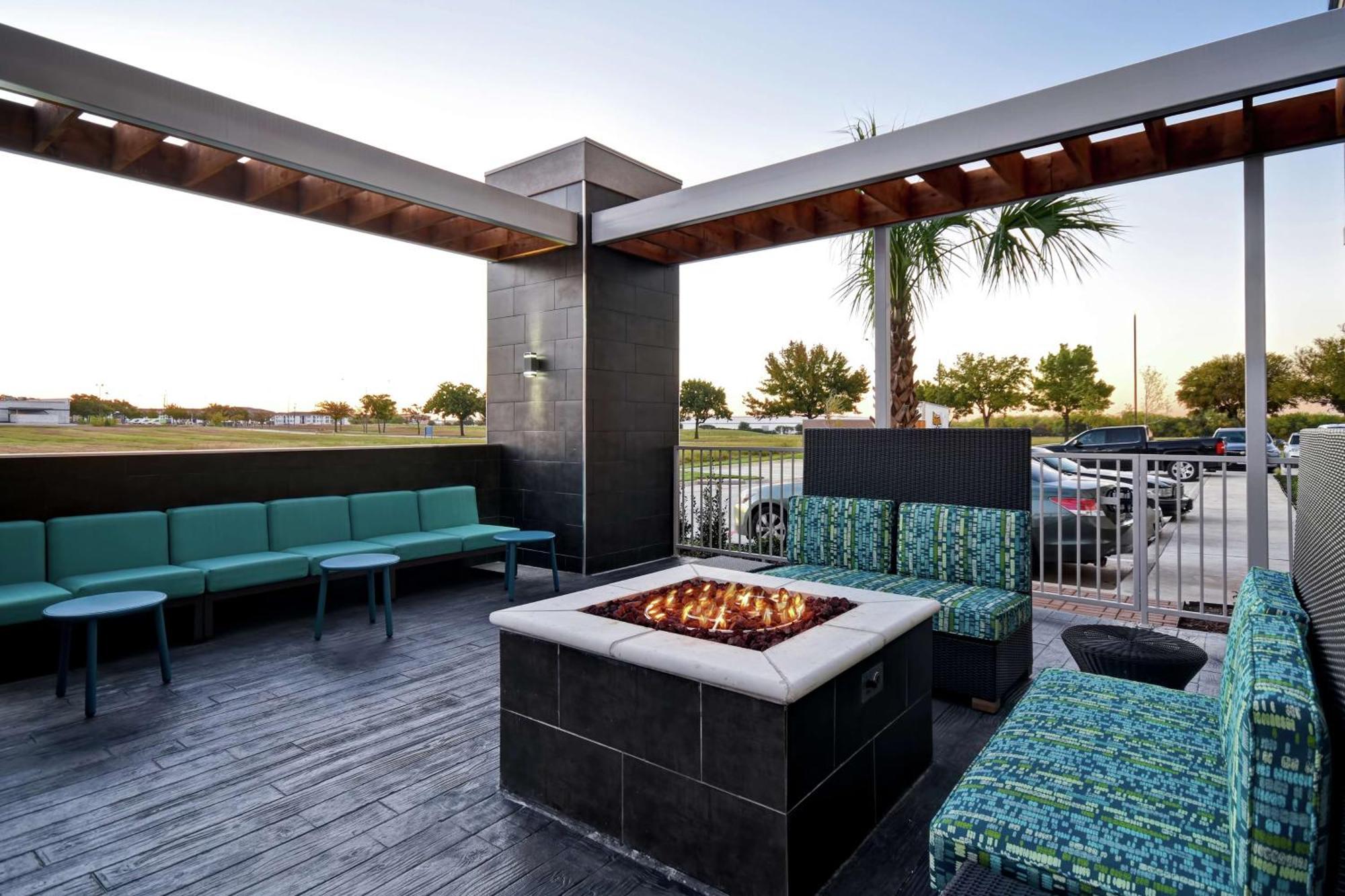 Home2 Suites By Hilton Fort Worth Fossil Creek Exteriör bild
